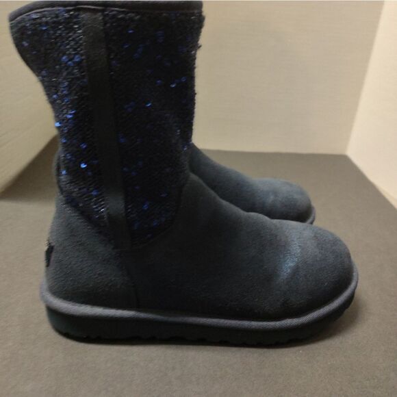 Ugg Australia Lyla Sequin Boot - Picture 2 of 6